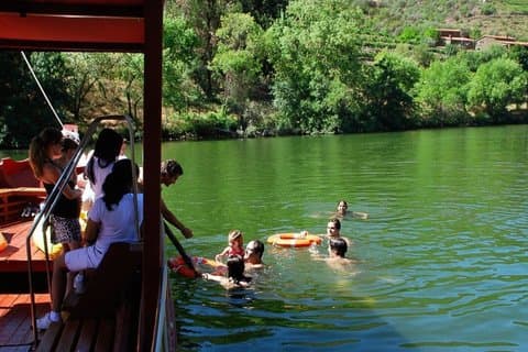 Douro to the End of the Day: Dive and Sparkling