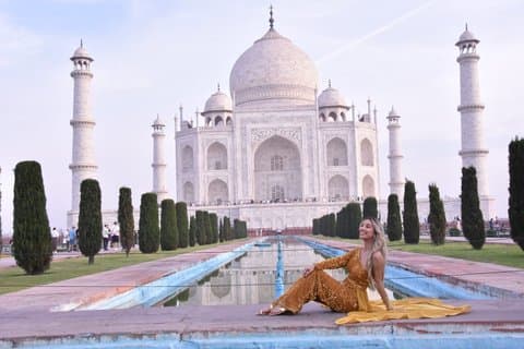 Från Delhi: Taj Mahal Sunrise och Agra Fort privat guidad tur