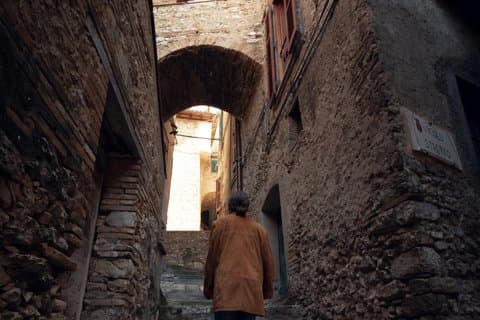 Sorrentos historie, skjulte smug og Sophia Lorens Marina Grande