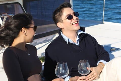 Cata privada de vinos y velas en Catamarán