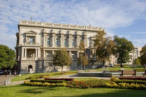 Historical Walking Tour of Belgrade Explore the Heritage
