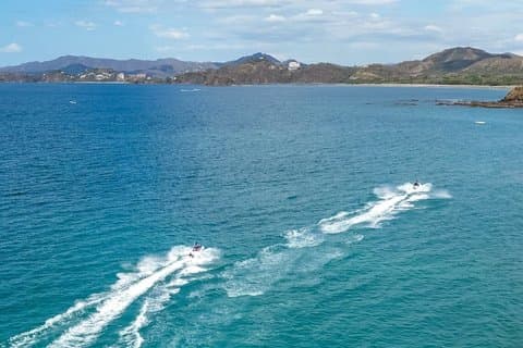 30 minutters privat guidet jetski tur i Conchal og Brasilito
