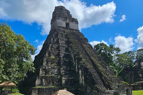 Groepsreis naar de Maya-ruïnes van Tikal