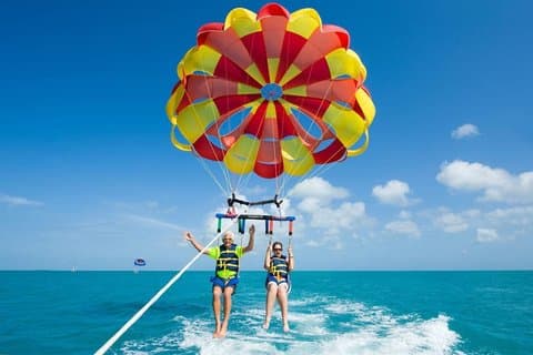 Tour in parapendio a Dubai