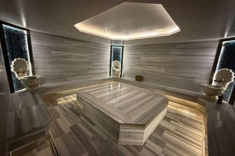 Private türkische Badetradition, Massagen, Schwimmbad und Sauna