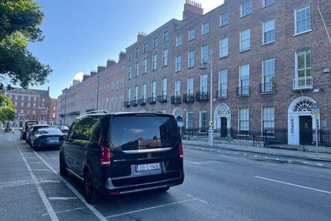 Tour guidato di 9 giorni dell'Irlanda da Dublino - MPV di lusso XL