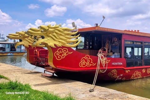 VISITE PRIVÉE - Hue où les empereurs rêvaient et les dynasties s'attardent