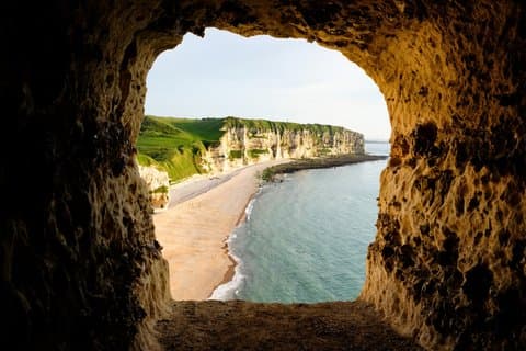 Paris to Étretat & Rouen Round-Trip: Scenic Normandy Day Tour