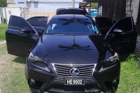 Luxury Car Ride from Hewanorra International Airport