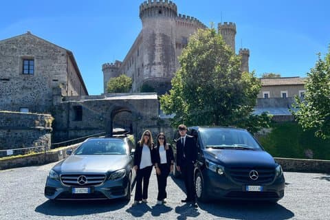 Experiência do lago Bracciano com veículo privativo Mercedes