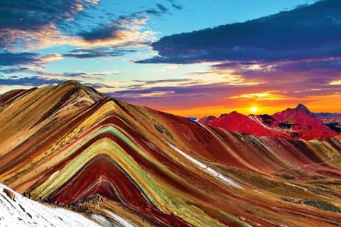 Excursão Privada à Montanha Arco-Íris de Cusco
