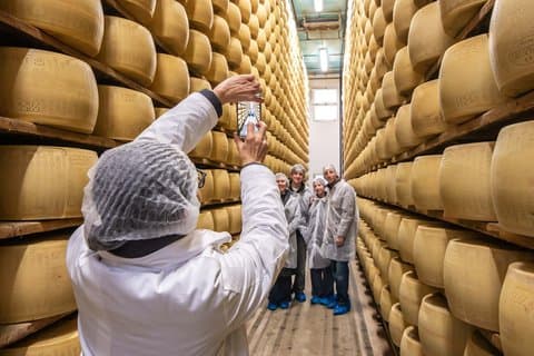 Bologna Food Experience : Fabriksturer & Lunch på Italienska Dagar