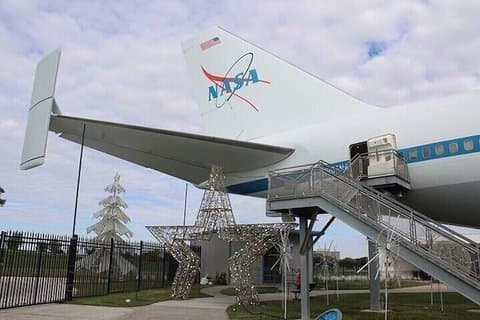 Admission to NASA Houston Space Center with Spanish Guidance
