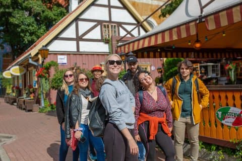 Tallinn til Riga Sightseeing med Parnu og Tolkuse Bog