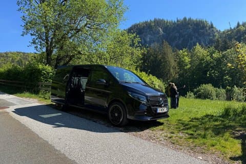Privétransfer van Venetië naar Salzburg met schilderachtige Alpenhaltes