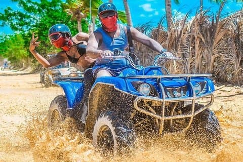 Punta Cana Off-Road Buggy e Avventura in ATV con Beach Stop