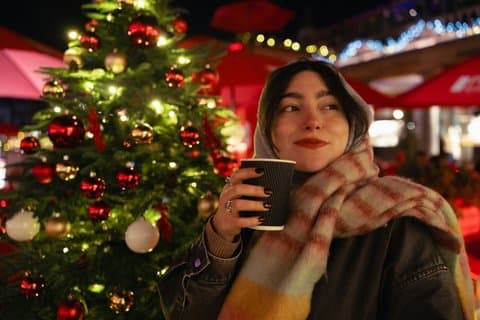 Paris Christmas Lights & Stories with Tastings on Champs-Élysées