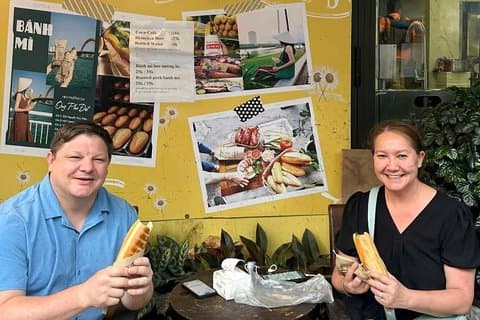 Da Nang Food Tour & Hidden Gems w/ Students By Scooter