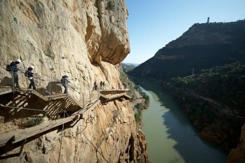 Visita guiada privada ao Caminito del Rey com guia especializado.