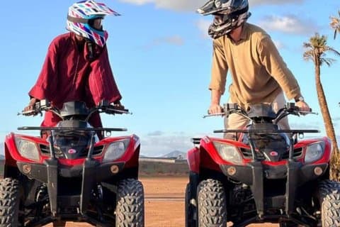 マラケシュ・パルメライ・クワッドバイク&ジュビラト砂漠アドベンチャー
