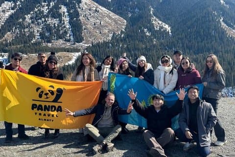 Tour en grupo de varios días al lago Kaindy