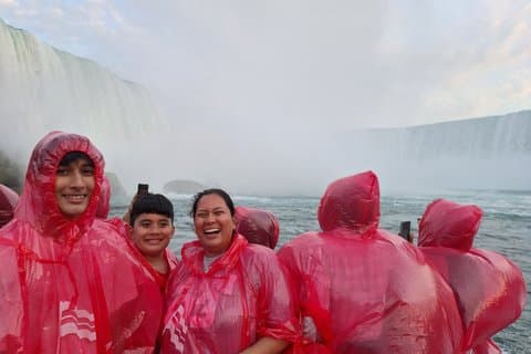 Niagara Beyond the Falls Walking Tour and Cruise Seasonal