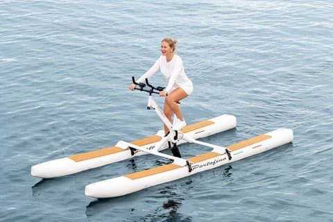 Waterbike Zurigo Giro in Autoguida sul Lago di Zurigo