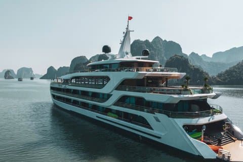 Descubre la bahía de Lan Ha : crucero Azura de lujo de 2 días desde Hanói