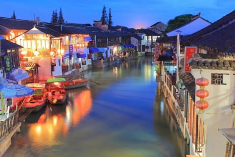 Shanghai privat tur, Zhujiajiao vattenstad och naturskön båttur