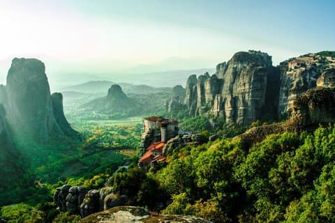 From Athens: Meteora Private Day Trip & 300 Spartans Stop