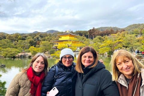 京都: 金閣寺と銀閣寺をワンツアーで巡る