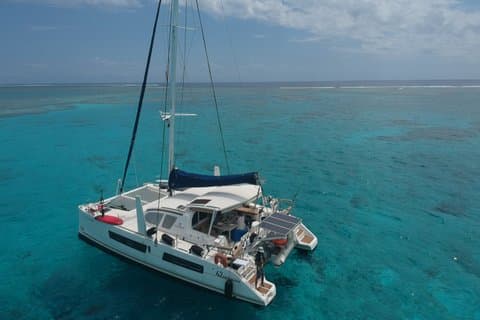 Sailing catamaran cruise on the largest lagoon in the world