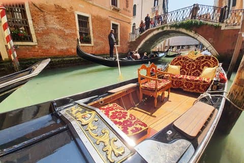 St Mark's, Doge's Palace and Gondola Ride Tour in Venice