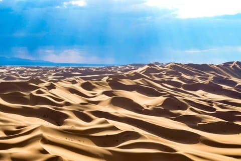 Gobi Desert Expedition : Vlammende Kliffen, Duinen & Nomadisch Leven