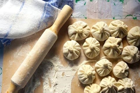 Kutaisi Cooking Class: Khinkali and Khachapuri with Wine Tasting