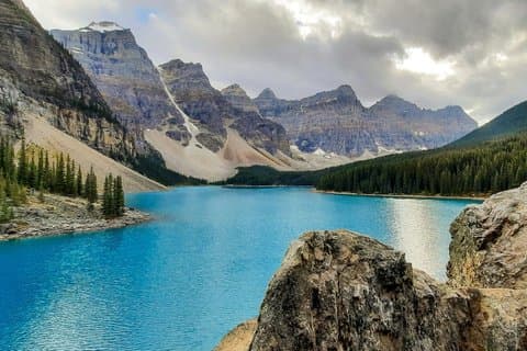 Tour Banff en grupo pequeño en Lago Louise, Moraine y gemas ocultas