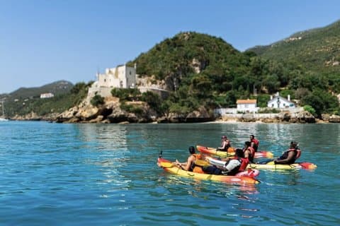 Lissabon: Kajakpaddling i Arrábida och snorkling på vildstranden/upphämtningsalternativ