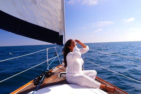 Crociera privata in yacht al tramonto | Champagne incluso | Baia di San Diego