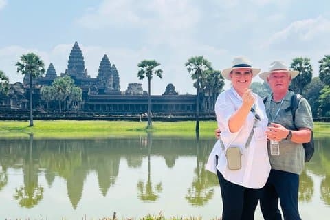ONE FULL DAY-Tours, Beautiful SUNRISE at ANGKOR WAT Temple