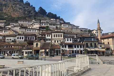 Privédagtrip naar Berat vanuit Tirana & Durres