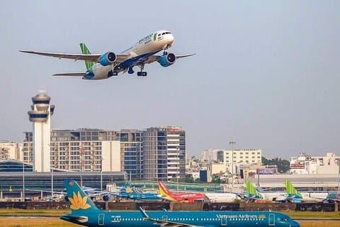 Hanoi Noi Bai Airport Fast Track Ankomstservice VIP