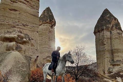 Tour de dos horas por las chimeneas de hadas de Capadocia
