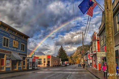 Skagway Scenic Tour Gold Rush History and Waterfalls