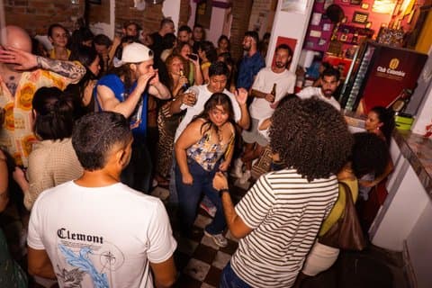 Bar Crawl del viernes por la noche en Santa Marta, Colombia
