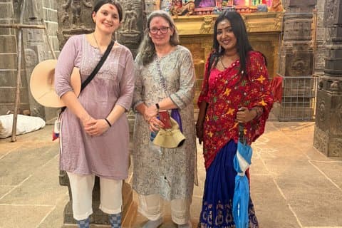 Excursion d'une journée aux temples de Kanchipuram avec hôte féminin
