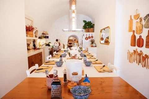 Esperienza culinaria esclusiva nella nostra casa nella grotta di Petra Kouzina