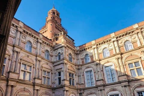 Visita histórica de Toulouse das raízes gálicas à Idade de Ouro