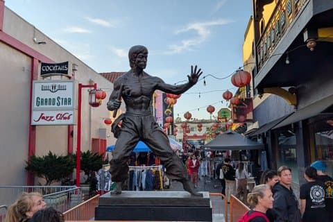 Cultures of the World Walking Tour in Los Angeles