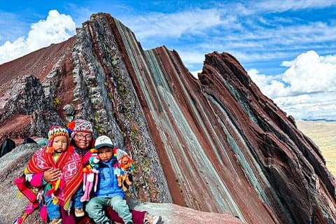 Pallay Poncho Rainbow Mountain dagtour