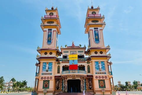 Cu Chi Tunnel, Cao Dai Temple and Moc Bai Border Private Tour